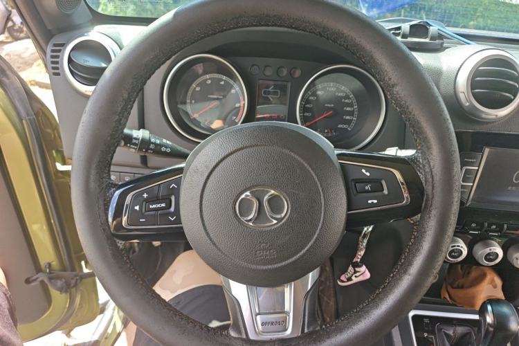 Used BAIC Off-Road BJ40 2016 2.3T Automatic Four-Wheel Drive Premium Edition Steering Wheel