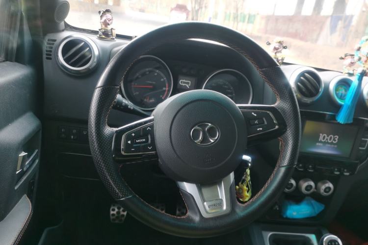 Used BAIC Off-Road BJ40 2016 40L 2.0T Manual All-Wheel Drive Prestige Edition Steering Wheel