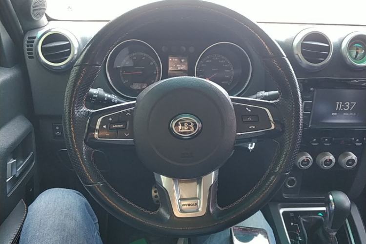 Used BAIC Off-Road BJ40 2016 40L 2.3T Automatic Two-Wheel Drive Prestige Edition Steering Wheel