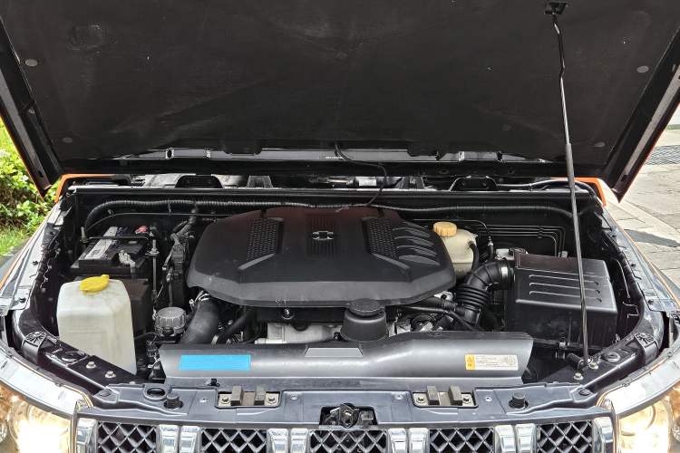 Used BAIC Off-Road BJ40 2016 2.0T Manual Four-Wheel Drive Prestige Edition Engine Bay