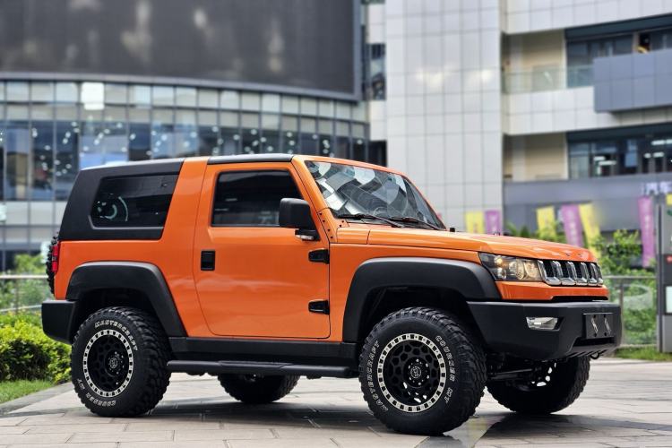 Used BAIC Off-Road BJ40 2016 2.0T Manual Four-Wheel Drive Prestige Edition Exterior 3
