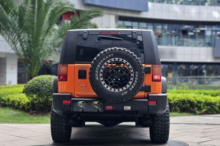 Used BAIC Off-Road BJ40 2016 2.0T Manual Four-Wheel Drive Prestige Edition Exterior 4