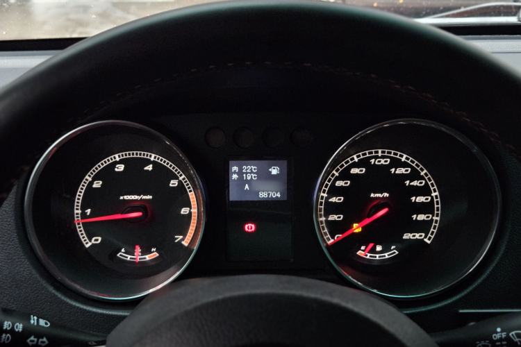 Used BAIC Off-Road BJ40 2016 2.0T Manual Four-Wheel Drive Prestige Edition Interior 7