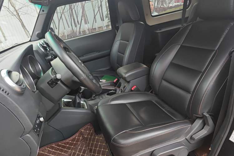 Used BAIC Off-Road BJ40 2016 2.0T Manual Four-Wheel Drive Prestige Edition Left Front Seat