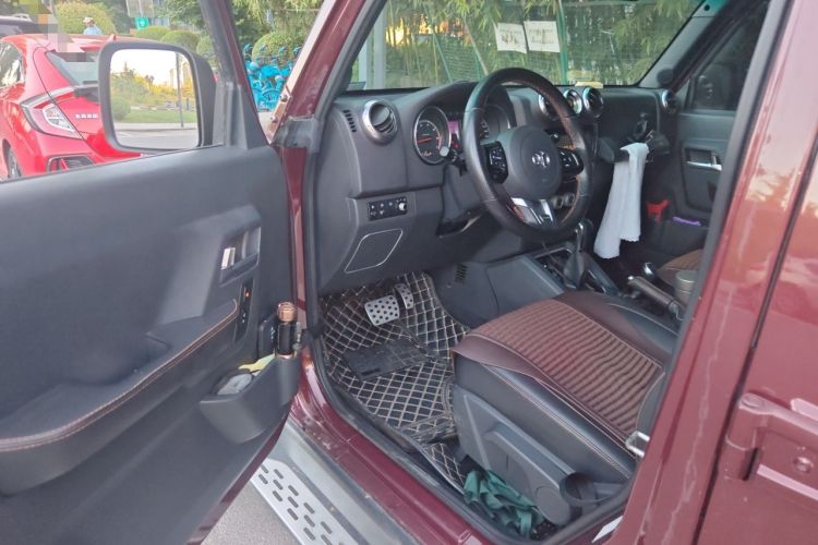 Used BAIC Off-Road BJ40 2016 40L 2.3T Automatic All-Wheel Drive Premium Edition Driver Seat