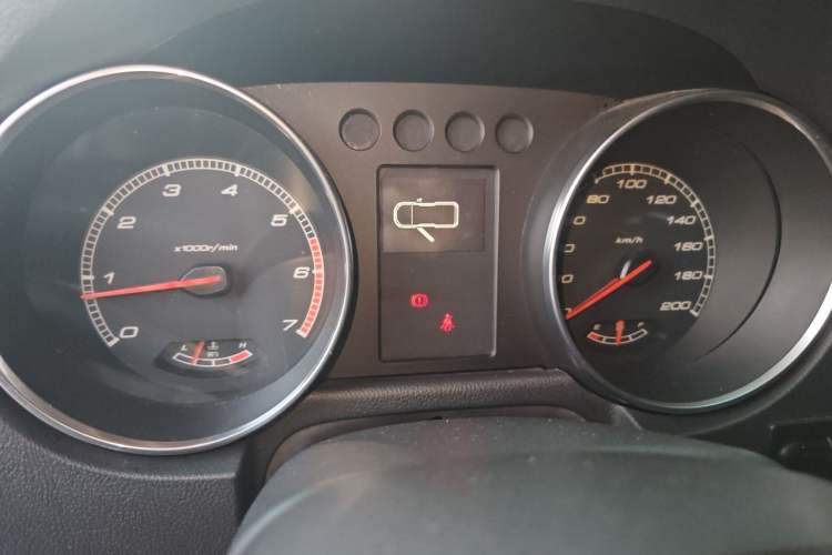 Used BAIC Off-Road BJ40 2016 40L 2.3T Automatic All-Wheel Drive Premium Edition Instrument Cluster