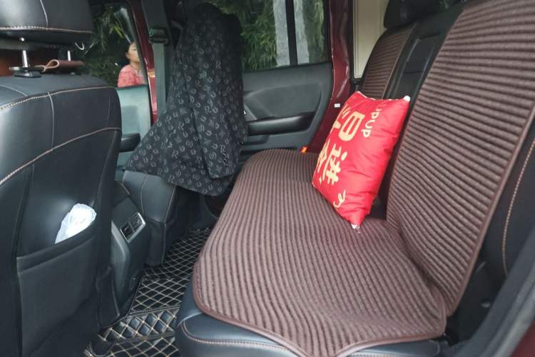 Used BAIC Off-Road BJ40 2016 40L 2.3T Automatic All-Wheel Drive Premium Edition Left Rear Seat