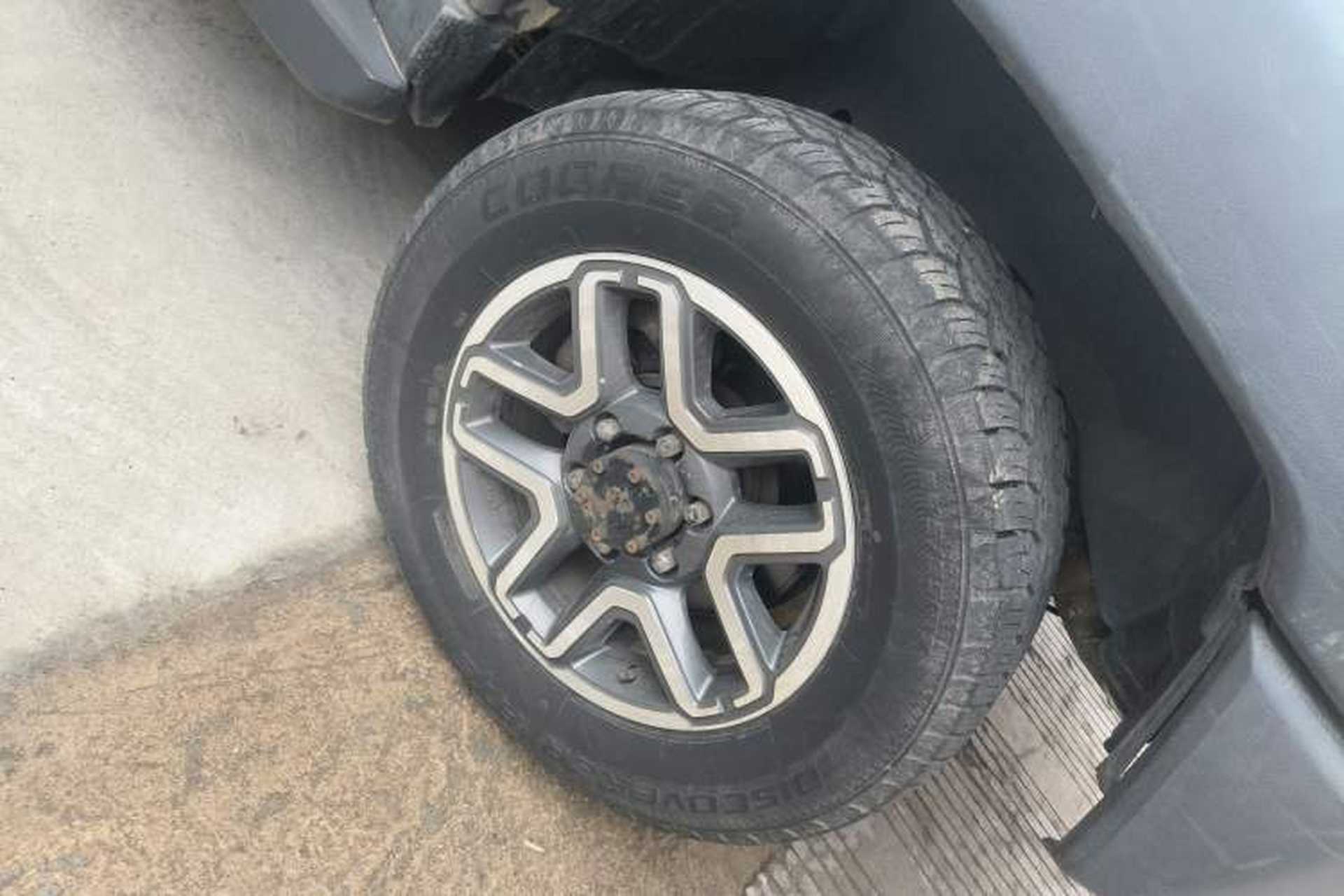 Used BAIC Off-Road BJ40 2016 40L 2.3T Automatic All-Wheel Drive Premium Edition Right Front Wheel Hub
