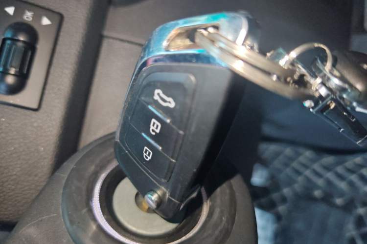 Used BAIC Off-Road BJ40 2016 40L 2.3T Automatic All-Wheel Drive Premium Edition Vehicle Key