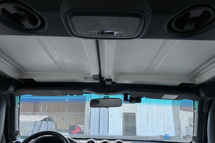 Used BAIC Off-Road BJ40 2016 40L 2.0T Manual All-Wheel Drive Prestige Edition Headliner