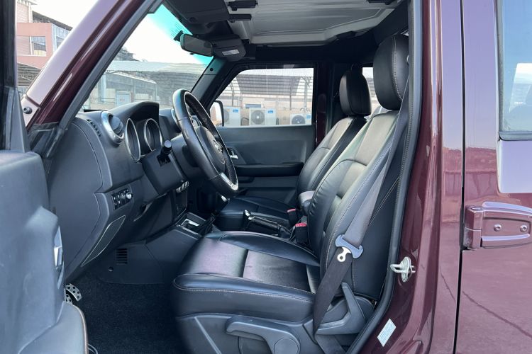 Used BAIC Off-Road BJ40 2016 40L 2.0T Manual All-Wheel Drive Prestige Edition Left Front Seat