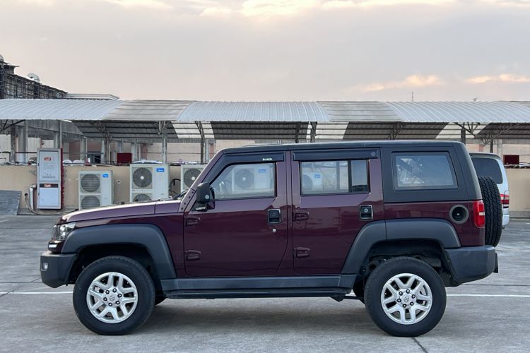 Used BAIC Off-Road BJ40 2016 40L 2.0T Manual All-Wheel Drive Prestige Edition Left Side