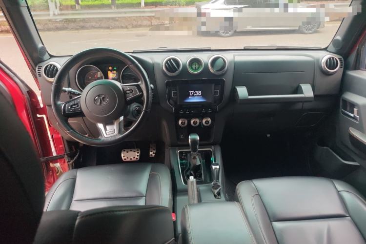 Used BAIC Off-Road BJ40 2016 40L 2.3T Automatic All-Wheel Drive Premium Edition Center Console