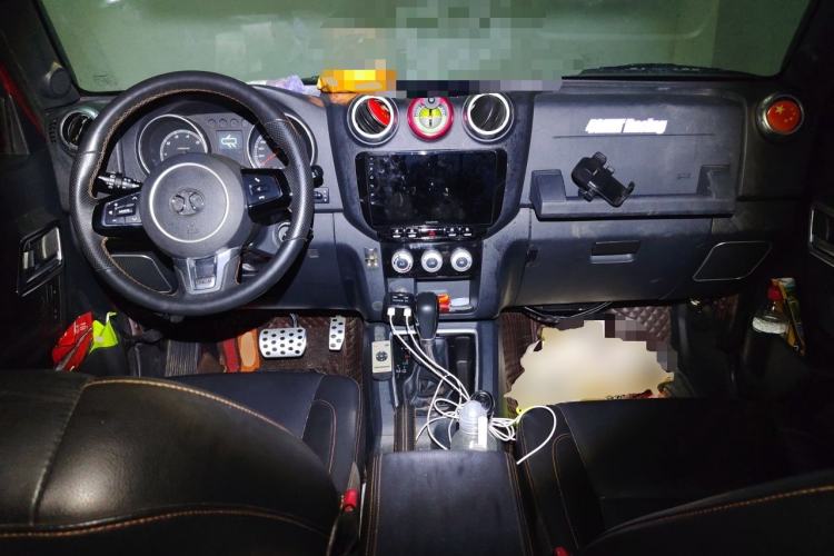 Used BAIC Off-Road BJ40 2016 40L 2.3T Automatic All-Wheel Drive Premium Edition Center Console