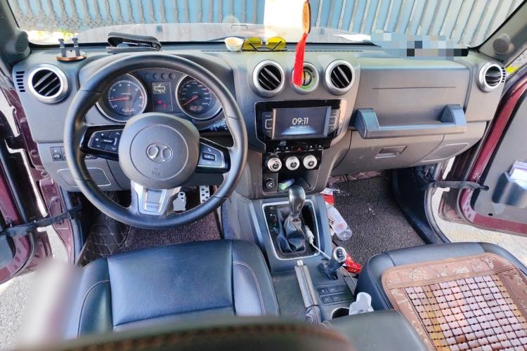 Used BAIC Off-Road BJ40 2016 40L 2.3T Automatic All-Wheel Drive Premium Edition Center Console