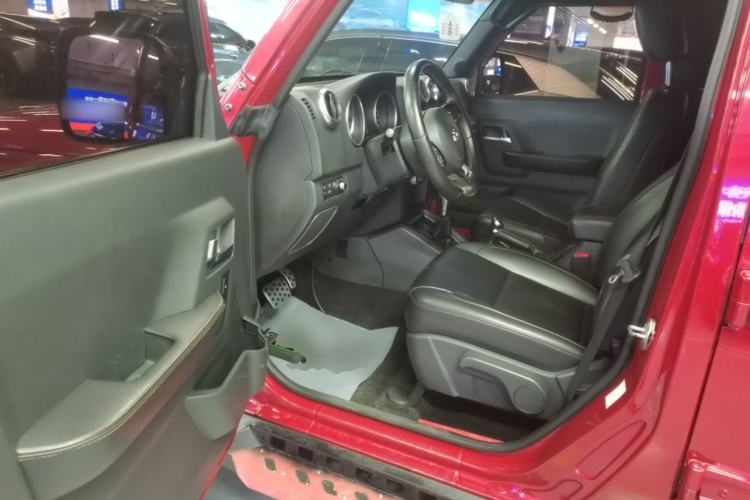 Used BAIC Off-Road BJ40 2016 40L 2.3T Automatic All-Wheel Drive Premium Edition Driver Seat