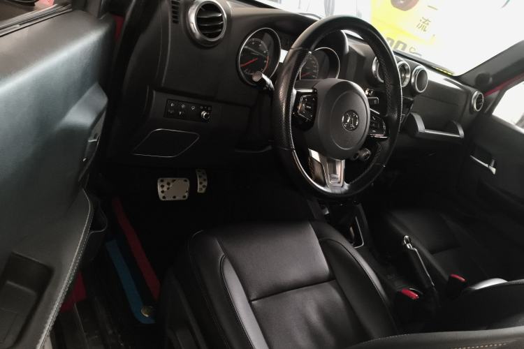 Used BAIC Off-Road BJ40 2016 40L 2.3T Automatic All-Wheel Drive Premium Edition Driver Seat