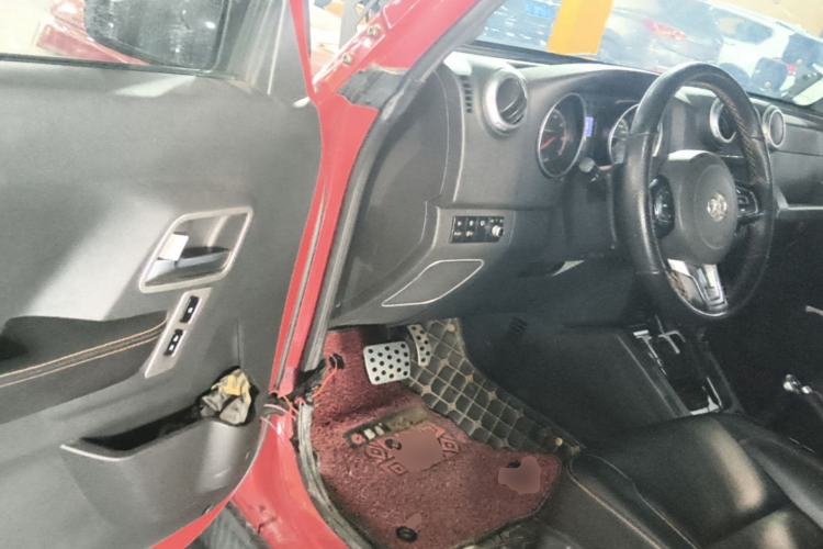 Used BAIC Off-Road BJ40 2016 40L 2.3T Automatic All-Wheel Drive Premium Edition Driver Seat