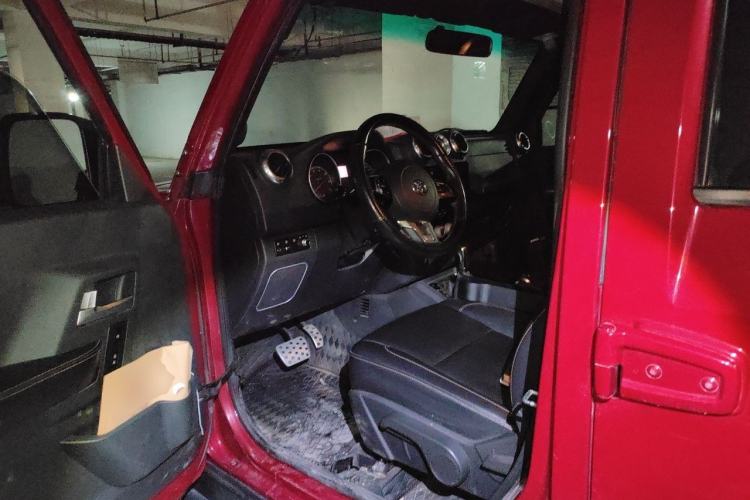 Used BAIC Off-Road BJ40 2016 40L 2.3T Automatic All-Wheel Drive Premium Edition Driver Seat