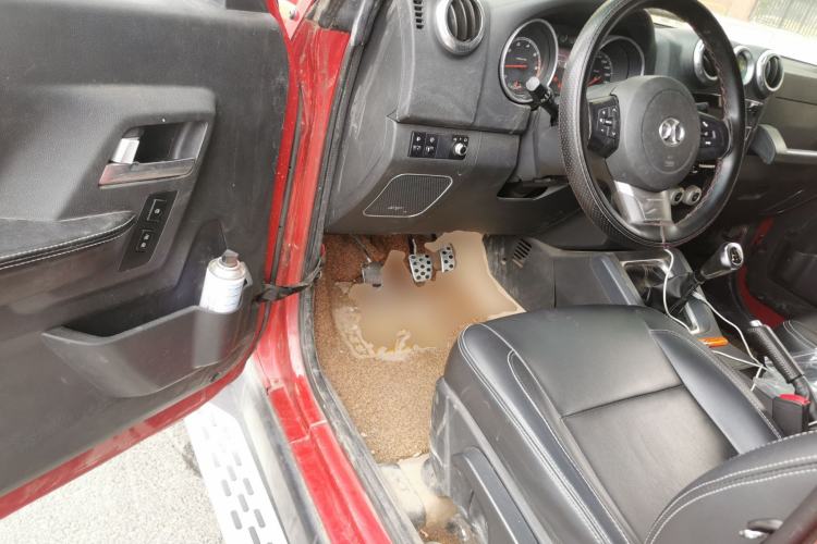 Used BAIC Off-Road BJ40 2016 40L 2.0T Manual Two-Wheel Drive Luxury Edition Driver Seat