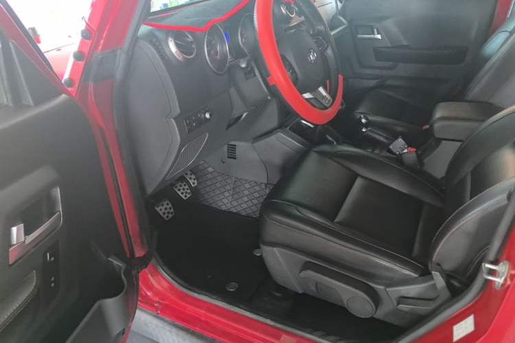 Used BAIC Off-Road BJ40 2016 40L 2.0T Manual All-Wheel Drive Prestige Edition Driver Seat