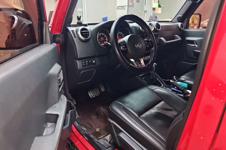 Used BAIC Off-Road BJ40 2016 2.3T Automatic Four-Wheel Drive Premium Edition Driver Seat