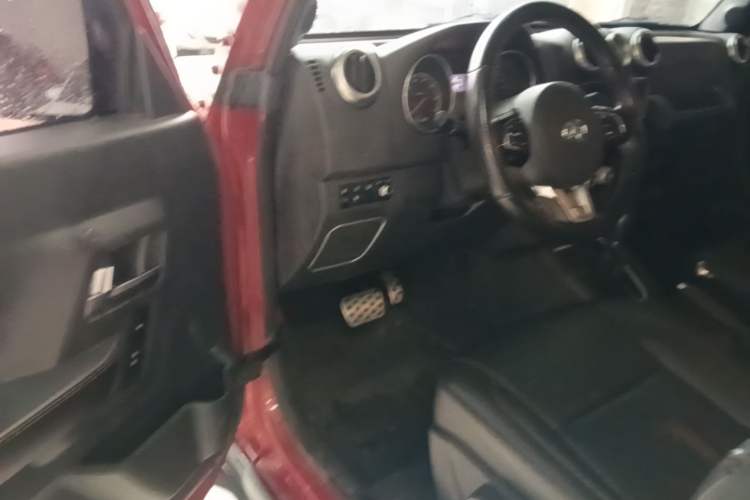 Used BAIC Off-Road BJ40 2016 40L 2.3T Automatic All-Wheel Drive Premium Edition Driver Seat