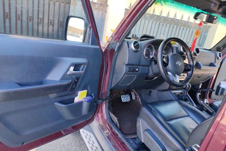 Used BAIC Off-Road BJ40 2016 40L 2.3T Automatic All-Wheel Drive Premium Edition Driver Seat