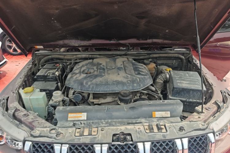Used BAIC Off-Road BJ40 2016 40L 2.3T Automatic All-Wheel Drive Premium Edition Engine Bay