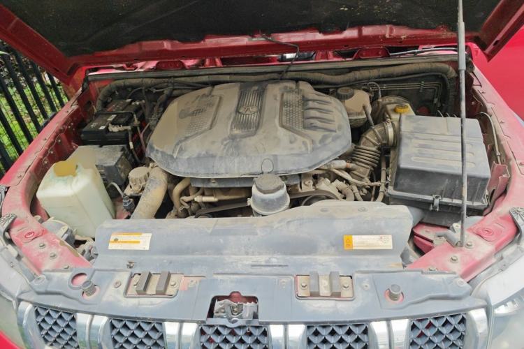 Used BAIC Off-Road BJ40 2016 40L 2.3T Automatic All-Wheel Drive Premium Edition Engine Bay