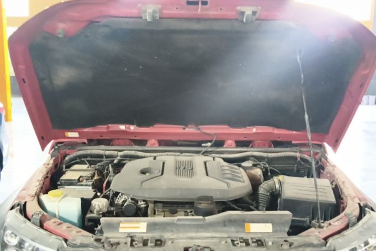 Used BAIC Off-Road BJ40 2016 40L 2.3T Automatic All-Wheel Drive Premium Edition Engine Bay