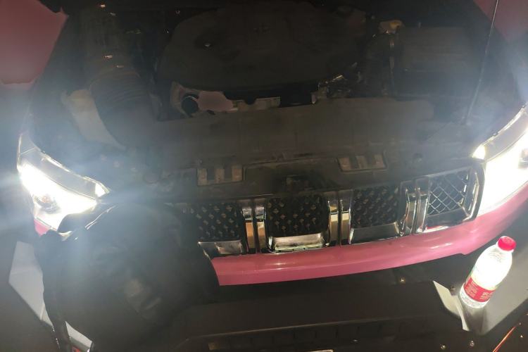 Used BAIC Off-Road BJ40 2016 40L 2.3T Automatic All-Wheel Drive Premium Edition Engine Bay
