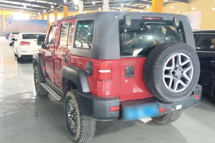 Used BAIC Off-Road BJ40 2016 40L 2.3T Automatic All-Wheel Drive Premium Edition Exterior 2