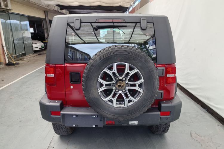 Used BAIC Off-Road BJ40 2016 40L 2.3T Automatic All-Wheel Drive Premium Edition Exterior 6