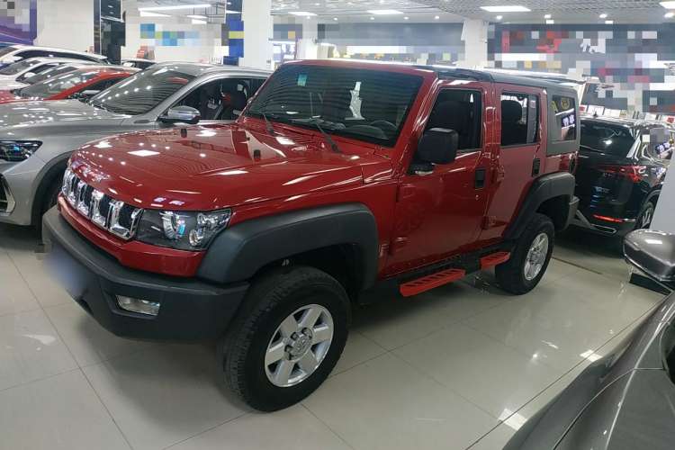 Used BAIC Off-Road BJ40 2016 40L 2.0T Manual Two-Wheel Drive Luxury Edition Exterior 8