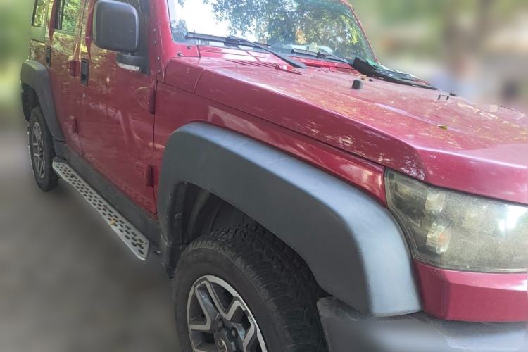 Used BAIC Off-Road BJ40 2016 40L 2.3T Automatic All-Wheel Drive Premium Edition Front Right 45 Deg