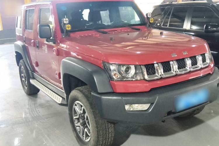 Used BAIC Off-Road BJ40 2016 40L 2.3T Automatic All-Wheel Drive Premium Edition Front Right 45 Deg