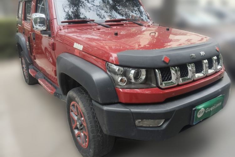 Used BAIC Off-Road BJ40 2016 40L 2.3T Automatic All-Wheel Drive Premium Edition Front Right 45 Deg