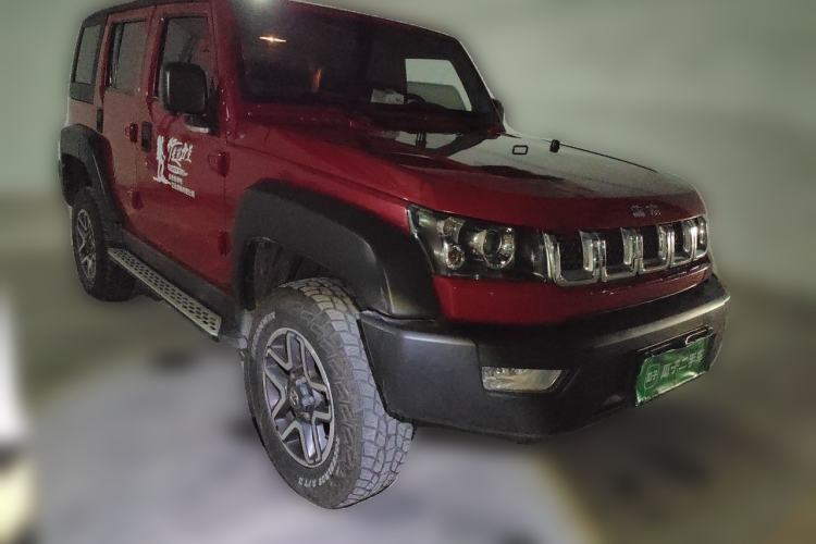 Used BAIC Off-Road BJ40 2016 40L 2.3T Automatic All-Wheel Drive Premium Edition Front Right 45 Deg