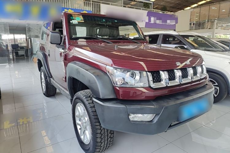 Used BAIC Off-Road BJ40 2016 2.0T Manual Four-Wheel Drive Prestige Edition Front Right 45 Deg