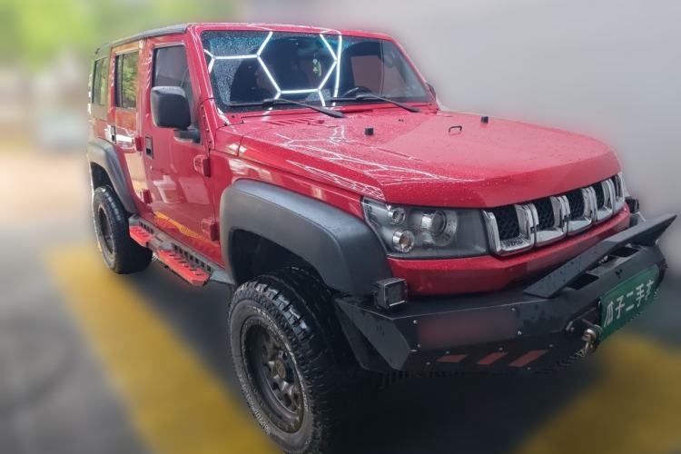 Used BAIC Off-Road BJ40 2016 2.3T Automatic Four-Wheel Drive Premium Edition Front Right 45 Deg