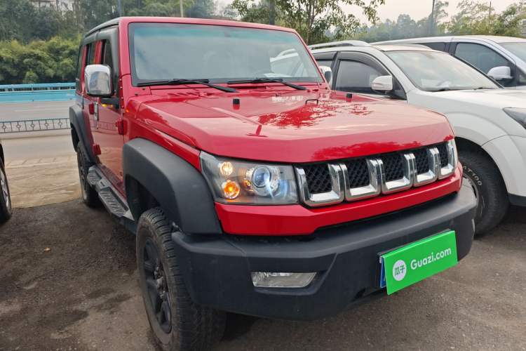Used BAIC Off-Road BJ40 2016 40L 2.3T Automatic All-Wheel Drive Premium Edition Front Right 45 Deg
