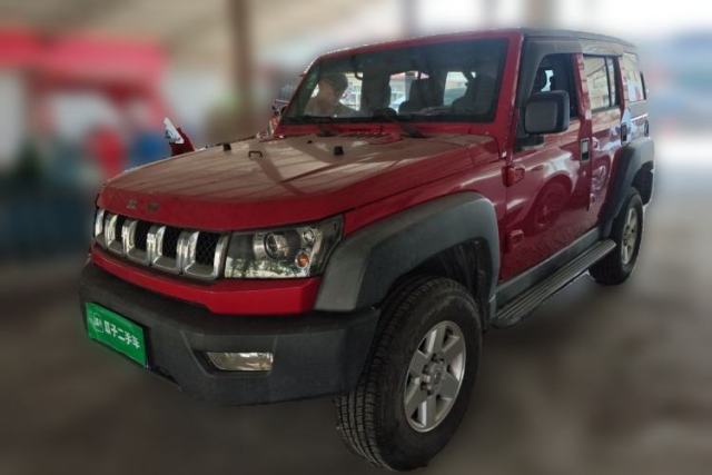 Used BAIC Off-Road BJ40 2016 40L 2.0T Manual Two-Wheel Drive Luxury Edition
