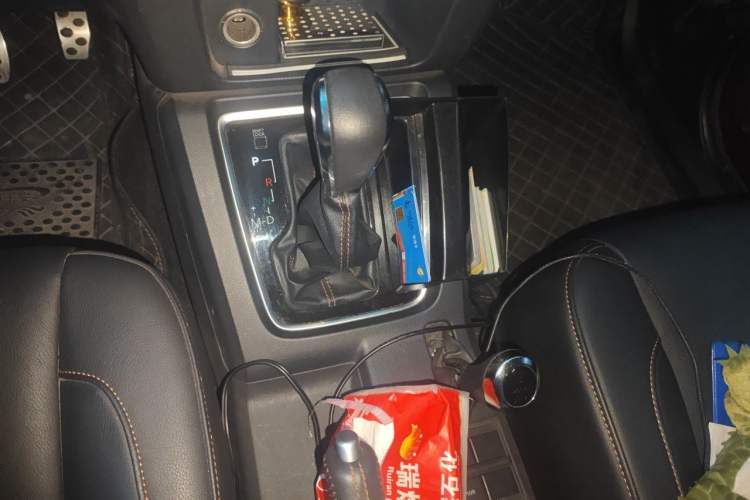 Used BAIC Off-Road BJ40 2016 40L 2.3T Automatic All-Wheel Drive Premium Edition Gear Lever
