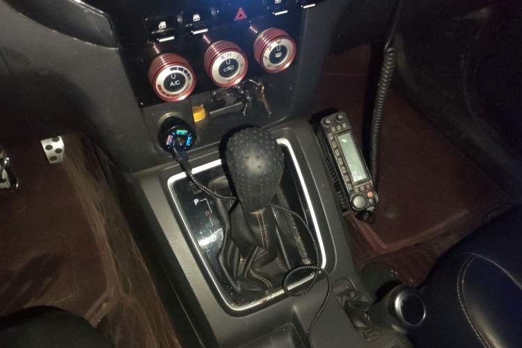 Used BAIC Off-Road BJ40 2016 40L 2.3T Automatic All-Wheel Drive Premium Edition Gear Lever