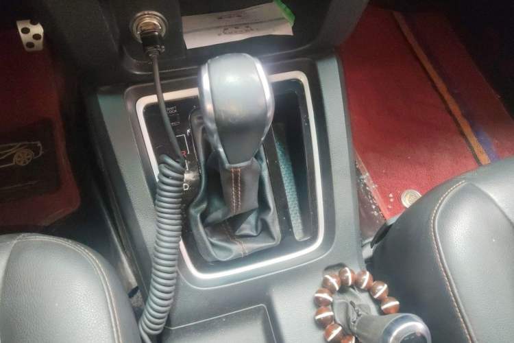 Used BAIC Off-Road BJ40 2016 40L 2.3T Automatic All-Wheel Drive Premium Edition Gear Lever