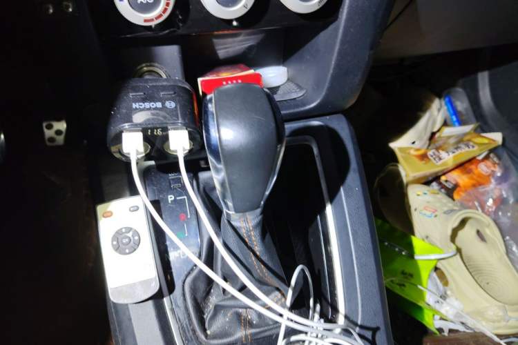 Used BAIC Off-Road BJ40 2016 40L 2.3T Automatic All-Wheel Drive Premium Edition Gear Lever