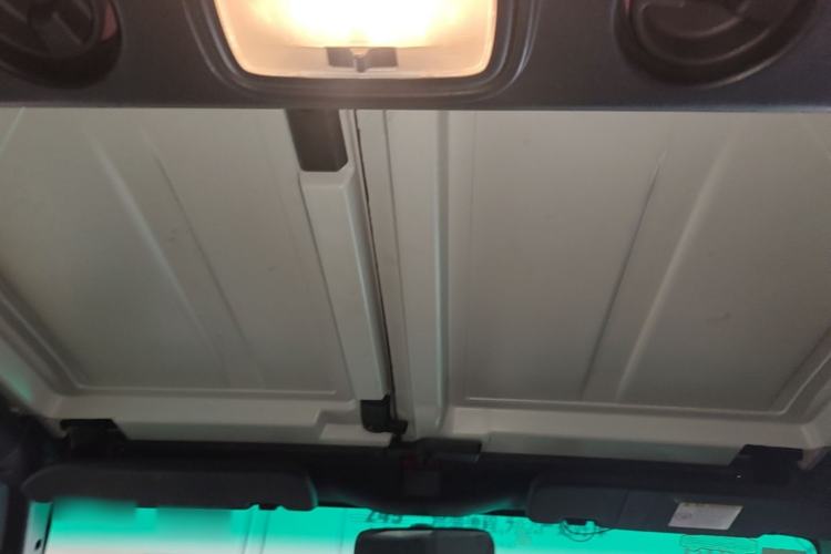 Used BAIC Off-Road BJ40 2016 40L 2.3T Automatic All-Wheel Drive Premium Edition Headliner
