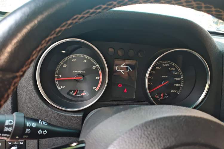 Used BAIC Off-Road BJ40 2016 40L 2.3T Automatic All-Wheel Drive Premium Edition Instrument Cluster