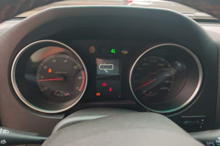 Used BAIC Off-Road BJ40 2016 40L 2.3T Automatic All-Wheel Drive Premium Edition Instrument Cluster